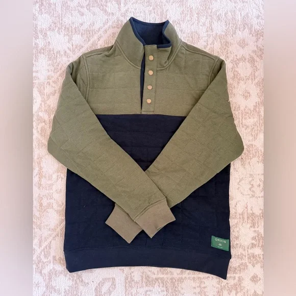 Orvis Navy and Olive Quilted Pullover